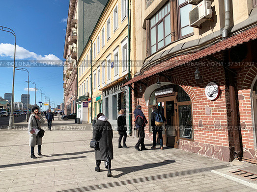 Хинкальная на Пресне. Россия, Москва, улица Красная Пресня, 28 (2021 год). Редакционное фото, фотограф Овчинникова Ирина / Фотобанк Лори