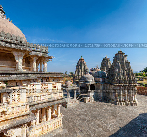Храм джайнов в Kumbhalgarh fort, Раджастан, Индия, Азия (2012 год). Стоковое фото, фотограф photoff / Фотобанк Лори
