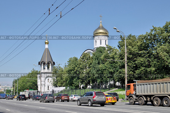 Храм преподобной Евфросинии, Великой княгини Московской в Котловке. Москва, Нахимовский проспект (2017 год). Редакционное фото, фотограф Илюхина Наталья / Фотобанк Лори