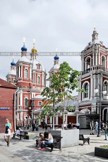 Храм Священномученика Климента, Папы Римского. Город Москва, Климентовский переулок, дом 7/26 (2015 год). Редакционное фото, фотограф stargal / Фотобанк Лори