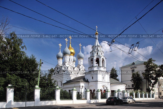Храм Святителя Николая в Пыжах, Москва (2013 год). Редакционное фото, фотограф Александр Гаценко / Фотобанк Лори