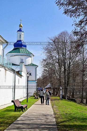 Храм в честь преподобных отцов в Синае и Раифе избиенных. Раифский Богородицкий мужской монастырь. Республика Татарстан (2024 год). Стоковое фото, фотограф Александр Тараканов / Фотобанк Лори