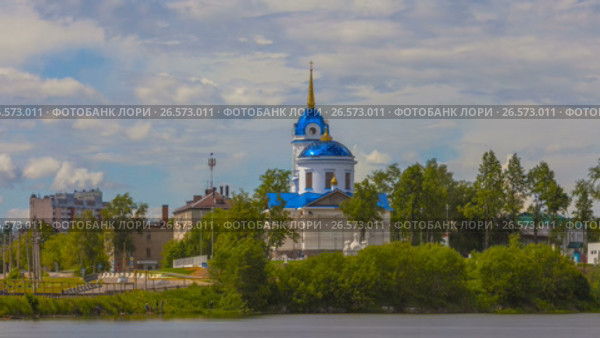 Храм в честь Рождества Пресвятой Богородицы. Пермский край город Добрянка. Timelapse (2017 год). Стоковое видео, видеограф Ильин Сергей / Фотобанк Лори