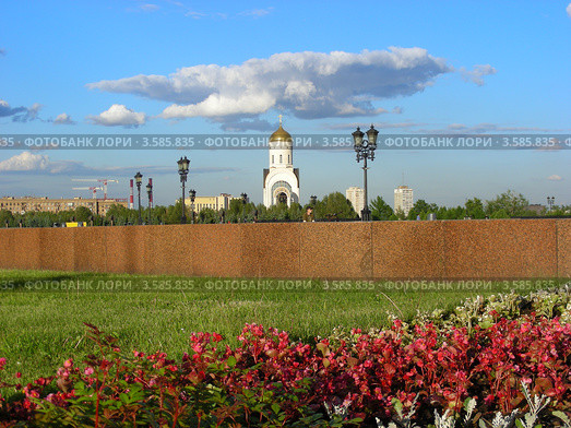 Храм вмч. Георгия Победоносца. Парк Победы. Поклонная гора. Москва (2012 год). Редакционное фото, фотограф lana1501 / Фотобанк Лори