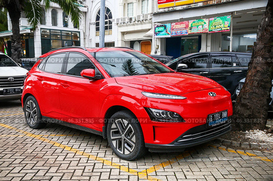 Hyundai Kona Electric. Редакционное фото, фотограф Art Konovalov / Фотобанк Лори