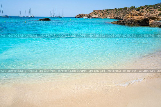 Ibiza Cala Tarida beach in Sant Josep of Balearic Islands. Стоковое фото, агентство Ingram Publishing / Фотобанк Лори