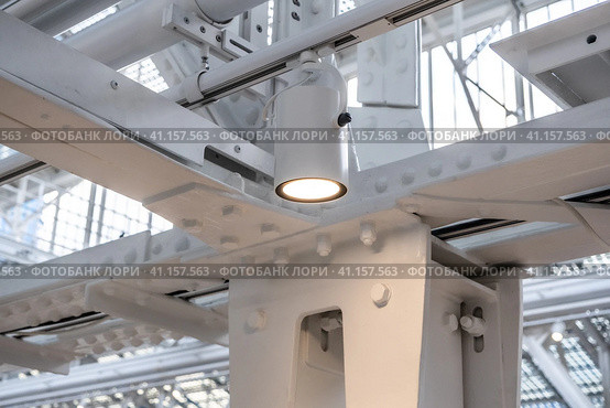 Industrial lighting system. Стоковое фото, фотограф Ринат Фаткуллин / Фотобанк Лори