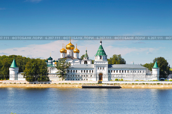 Ипатьевский монастырь. Кострома (2014 год). Редакционное фото, фотограф Наталья Волкова / Фотобанк Лори