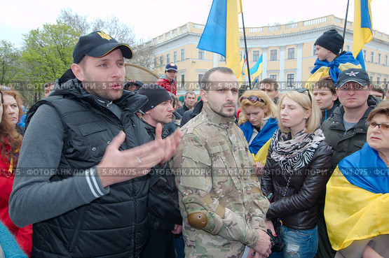 Известный майдановский сотник - Владимир Парасюк выступает на митинге в Одессе (2014 год). Редакционное фото, фотограф KEN VOSAR / Фотобанк Лори