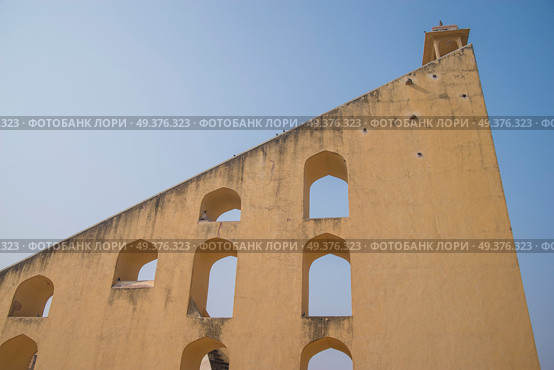 Jantar Mantar - the observatory, built in 1727-1734 gg. Rajput by Maharaja Sawai Jai Singh in which he founded shortly before the city of Jaipur. Стоковое фото, агентство Ingram Publishing / Фотобанк Лори
