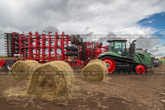 Kaliningrad, RUSSIA - July 29, 2022: Agricultural Exhibition. Agricultural machinery. Редакционное фото, фотограф Ольга Сейфутдинова / Фотобанк Лори