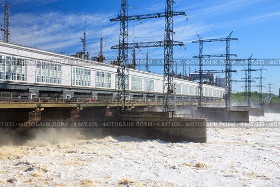Камская ГЭС. Пермь. Россия (2012 год). Редакционное фото, фотограф Андрей Щекалев (AndreyPS) / Фотобанк Лори