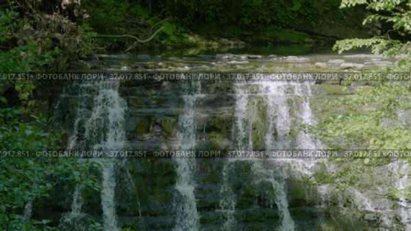 Кавказские горы. Река Дикарка и Змеевские водопады. Caucasus Mountains. Dikarka River and the Zmeykovsky waterfalls. Стоковое видео, видеограф Евгений Романов / Фотобанк Лори