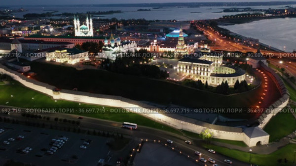 Kazan Kremlin at summer night with view of Kazanka River. Стоковое видео, видеограф Яков Филимонов / Фотобанк Лори