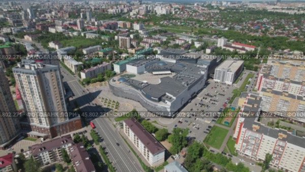 Казань - ТЦ KazanMall - аэросъемка 2022 года. Стоковое видео, видеограф Владислав Самошкин / Фотобанк Лори