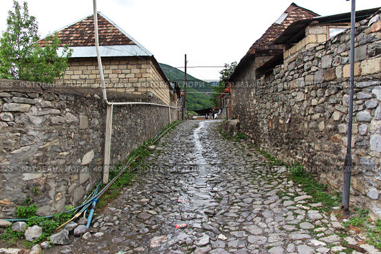 Kish, Azerbaijan - 12 Jul 2013. The stone road in Kish village, Azerbaijan. Редакционное фото, фотограф Сергей Стрелков / Фотобанк Лори