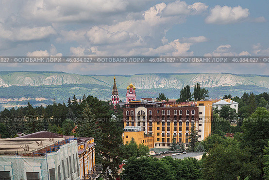 Kislovodsk Kurortny Boulevard aerial panoramic view. Kislovodsk is a spa city in Caucasian Mineral Waters region, Stavropol Krai, Russia. Стоковое фото, фотограф Ольга Сейфутдинова / Фотобанк Лори