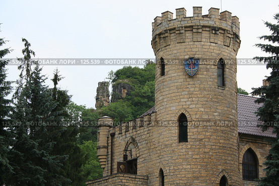 Кисловодск. Замок коварства и любви. (2006 год). Редакционное фото, фотограф Михаил Котов / Фотобанк Лори
