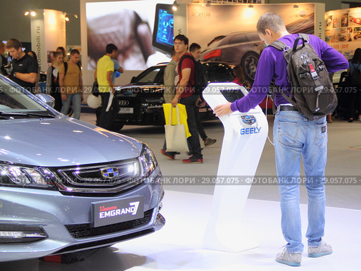Китайский автомобиль Джили Geely Emgrand 7 на Московском Международном автосалоне ММАС 2018 MIAS в Крокус Экспо,Москва. Редакционное фото, фотограф Илья Илмарин / Фотобанк Лори