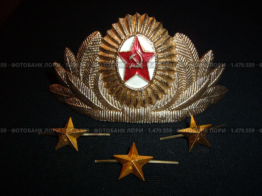 Кокарда и три звезды. Стоковое фото, фотограф Денис Кравченко / Фотобанк Лори