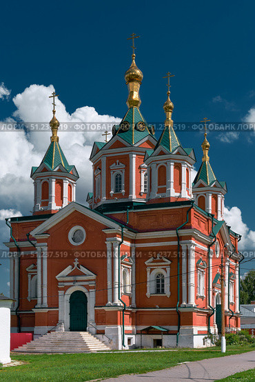Kolomna, Cathedral of the Exaltation of the Honest Cross of the Lord in the women's Brusen monastery, the middle of the 19th century, landmark. Стоковое фото, фотограф Алексей Голованов / Фотобанк Лори