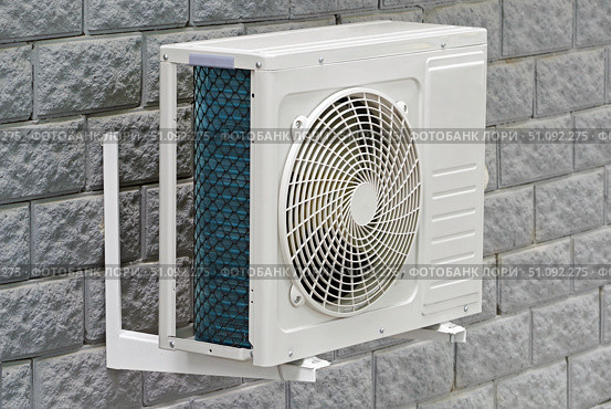 Компрессор воздушного кондиционера. Air conditioning compressor. Стоковое фото, фотограф Татьяна Д / Фотобанк Лори