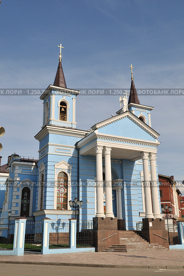 Костел Воздвижения Святого Креста в Казани (2009 год). Стоковое фото, фотограф Денис Ларкин / Фотобанк Лори