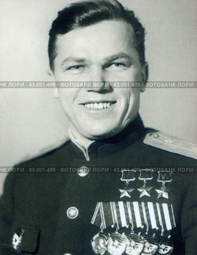 Кожедуб Иван Никитич (1920-1991), гвардии майор, зам.командира 176 гвардейского ИАП. Трижды Герой Советского Союза. Летчик-ас Великой Отечественной войны. Редакционное фото, фотограф Сергей Елизарьев / Фотобанк Лори