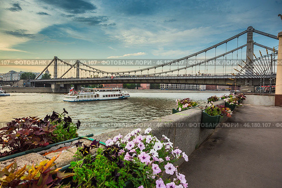 Krymsky Bridge (2013 год). Редакционное фото, фотограф Олег Жуков / Фотобанк Лори