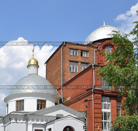 Купола храма Великомученика Георгия Победоносца в Грузинках (на Большой Грузинской в Москве) (2010 год). Стоковое фото, фотограф Наталья Крупская / Фотобанк Лори