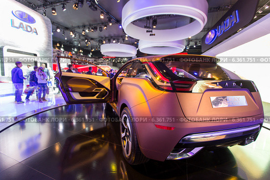 Lada Xray Concept. Московский международный автомобильный салон 2014. Редакционное фото, фотограф Сергей Лаврентьев / Фотобанк Лори