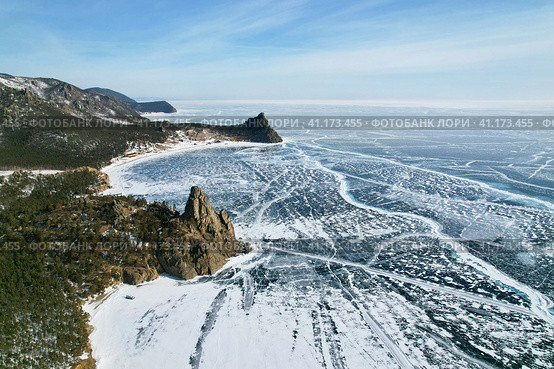 Lake Baikal in winter, aerial photography. Beautiful view of Cape Kolokolny. Стоковое фото, фотограф Виктория Тельминова / Фотобанк Лори