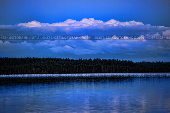 Lake in the evening. Стоковое фото, фотограф Анна Кривицкая / Фотобанк Лори