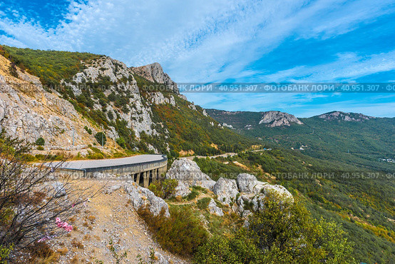 Laspi mountain pass, view of tunnel and Garin Mikhailovsky cliff, Стоковое фото, фотограф Анна Кривицкая / Фотобанк Лори
