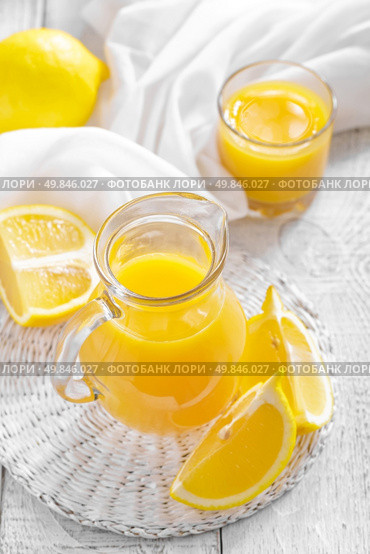 Lemon juice
. Стоковое фото, агентство Ingram Publishing / Фотобанк Лори