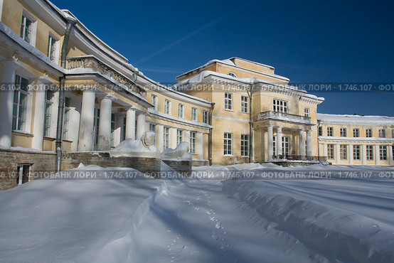 Ленинградская область. Посёлок Андрианово. Усадьба Марьино. (2010 год). Редакционное фото, фотограф Литвяк Игорь / Фотобанк Лори