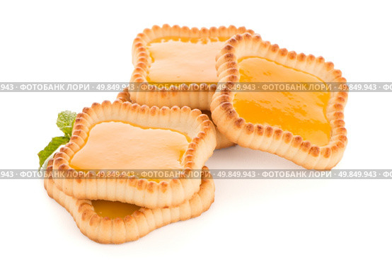 Lime jam tartlets isolated on white background. Стоковое фото, агентство Ingram Publishing / Фотобанк Лори