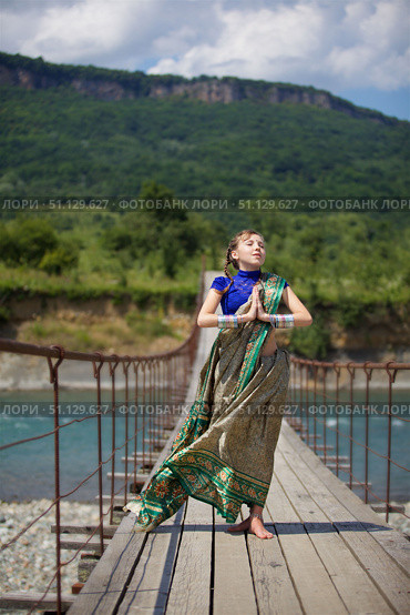 Little baby girl in traditional Indian Sari. Стоковое фото, фотограф Наталия Кирсанова / Фотобанк Лори