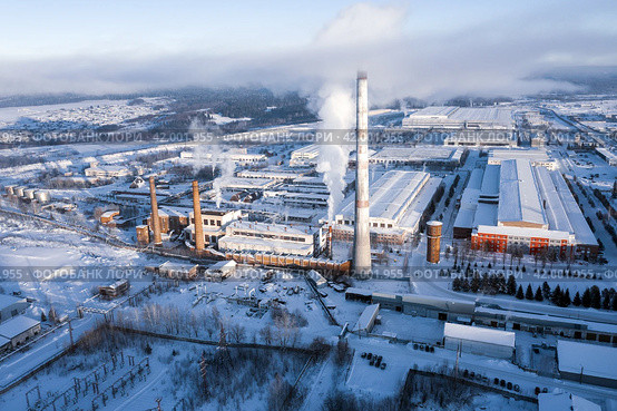 Лысьвенский завод. Вид сверху. Город Лысьва. Пермский край. Россия (2022 год). Стоковое фото, фотограф Евгений Ткачёв / Фотобанк Лори