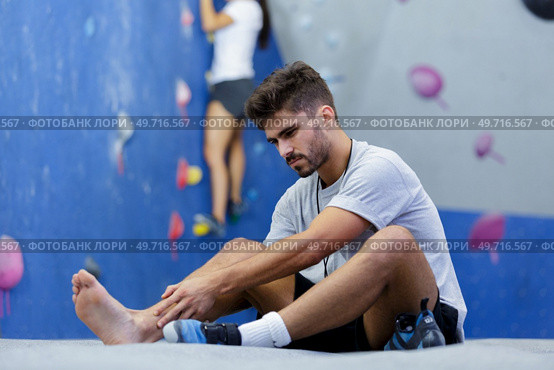 man ankle pain from falling. Стоковое фото, агентство Ingram Publishing / Фотобанк Лори