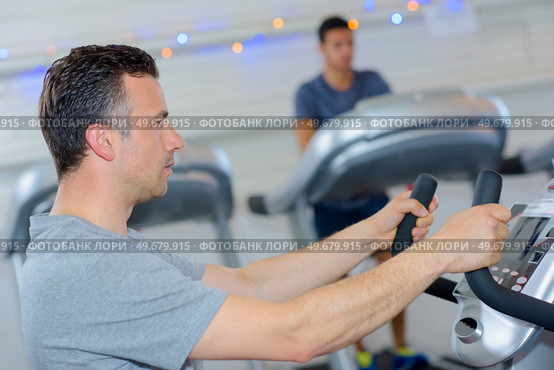 man is training in the gym. Стоковое фото, агентство Ingram Publishing / Фотобанк Лори