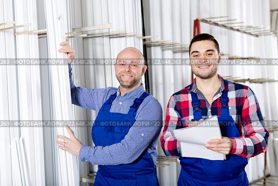 manager at PVC windows factory. Стоковое фото, фотограф Яков Филимонов / Фотобанк Лори