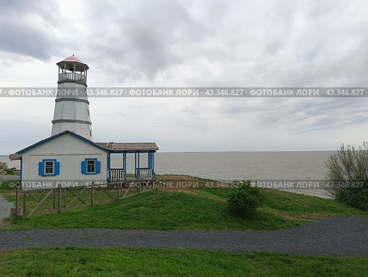Маяк в Мержаново, Ростовская область, Неклиновский район. The lighthouse in Merzhanovo, Rostov region, Neklinovsky district (2024 год). Стоковое фото, фотограф Оксана Колпашникова / Фотобанк Лори