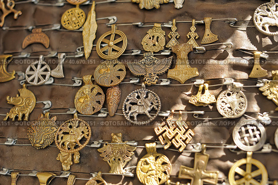 Medieval copper jewelry and amulets. Стоковое фото, фотограф Анна Кривицкая / Фотобанк Лори