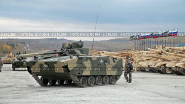 Международная выставка вооружения, военной техники и боеприпасов RAE-2013, г. Нижний Тагил, боевая машина десанта (2014 год). Редакционное видео, видеограф Игорь Долгов / Фотобанк Лори