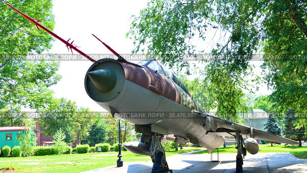 Military fighter-bomber aircraft. Стоковое фото, фотограф Владимир Галкин / Фотобанк Лори