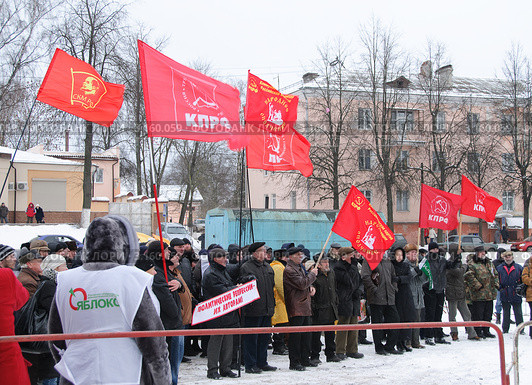 Митинг "За честные выборы" в Великом Новгороде (2011 год). Редакционное фото, фотограф Сергей Бойков / Фотобанк Лори