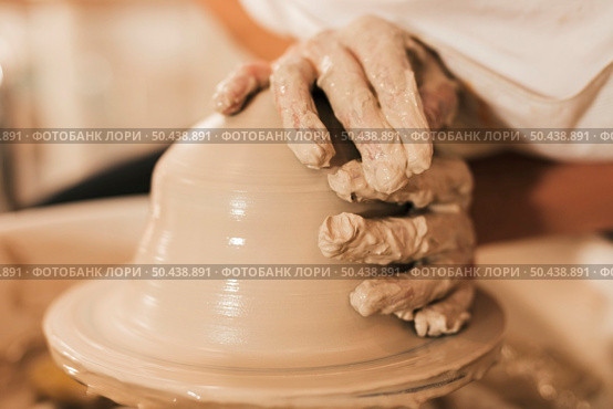 modeling clay potter s wheel pottery workshop. Стоковое фото, агентство Ingram Publishing / Фотобанк Лори