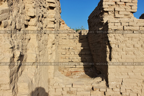 Mohenjo daro ruins close Indus river in Larkana district, Sindh, Pakistan (2021 год). Стоковое фото, фотограф Сергей Стрелков / Фотобанк Лори