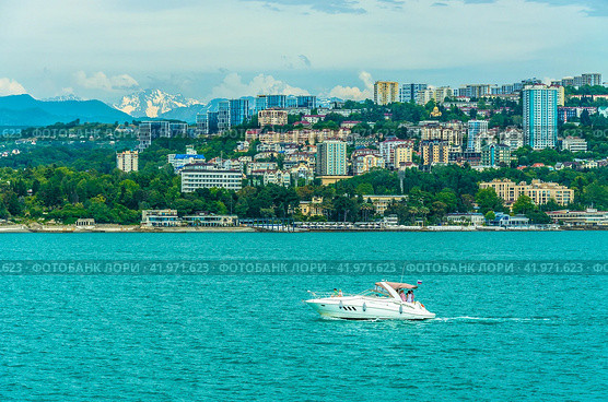 Морская прогулка вдоль побережья Сочи (2023 год). Стоковое фото, фотограф Megapixx / Фотобанк Лори